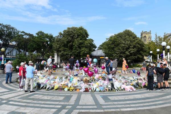 英国警方指控17岁男子持刀行凶，造成3名儿童死亡