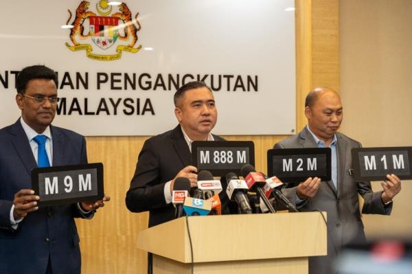 Transport Ministry announces new special plates to commemorate Merdeka with 'M' at front and back of numbers