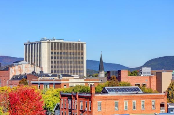 Branson, MO has a median house price of $274,950.