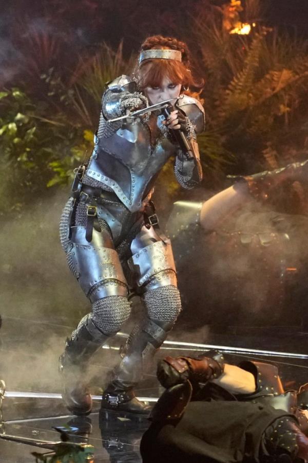 Roan gave a fiery performance of her summer hit “Good Luck, Babe” during the VMAs.