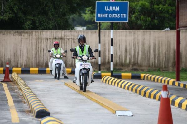 Motorcycle licence upgrades to cost RM160, says JPJ as it announces new conditions