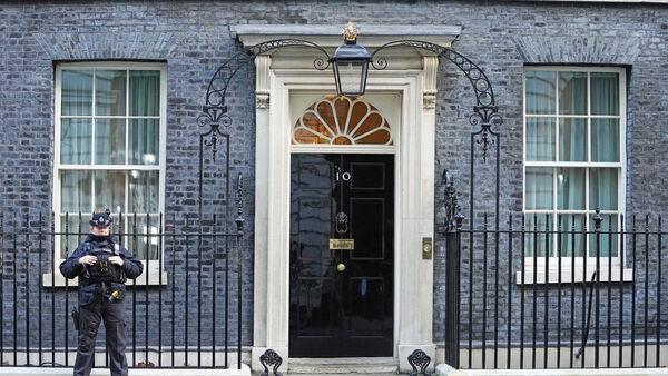 Boris Johnson aide ‘deeply sorry’ over BYOB party during covid restrictions