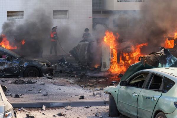 fire from rocket attacks in Israel