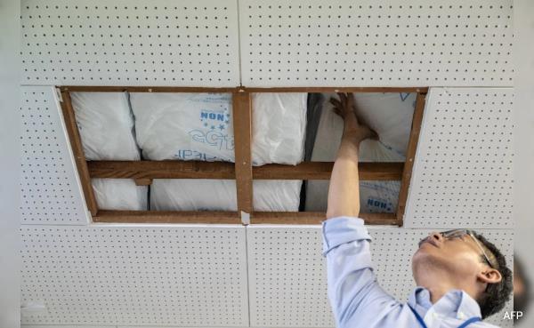 日本教室里学生因绝缘差而感到不适