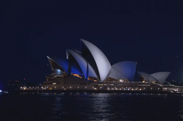 The decision to light up the Sydney Opera House with the colours of the Israeli flag has angered Muslim groups.
