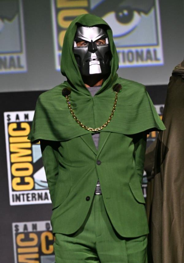 “Same mask, new task,” Robert Downey Jr told the Comic Con San Diego audience from the stage.