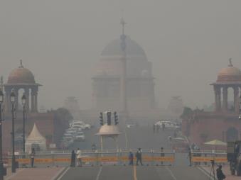 Every year, with the onset of winter, the air quality of the national capital starts to deteriorate with a thick smog covering the entire region. (File image/PTI)