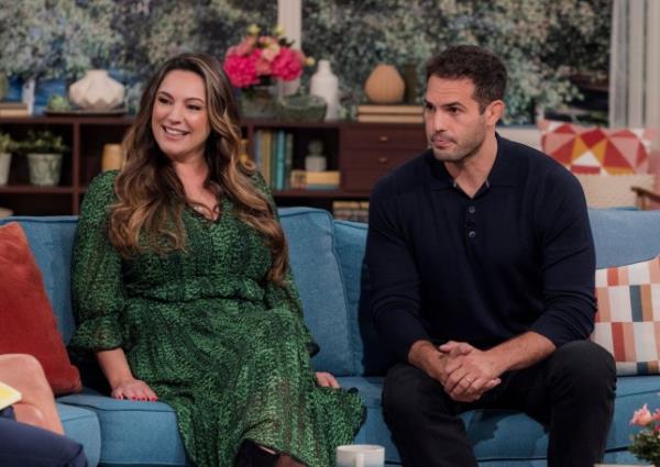 Kelly BrookJeremy Parisi on the This Morning sofa