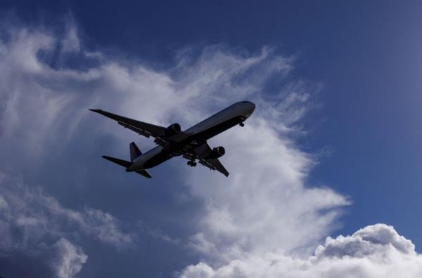 达美航空航班因严重乱流导致11名乘客和机组人员住院