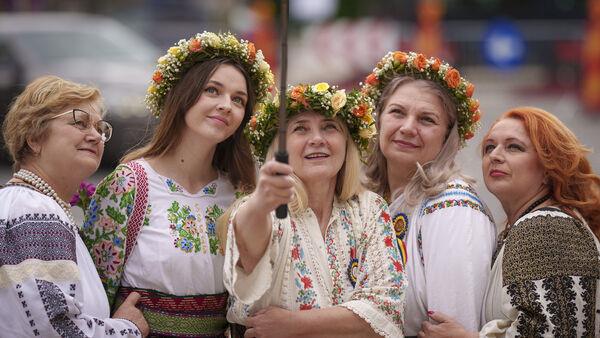 Romanian minister asks Louis Vuitton to acknowledge blouse inspired garments
