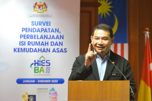 Effective policies and programmes best way to sway fence sitters, Rafizi says with Umno core voters divided ahead of state polls