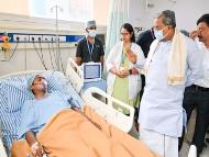 Karnataka CM Siddaramaiah meets injured people (Photo: ANI)