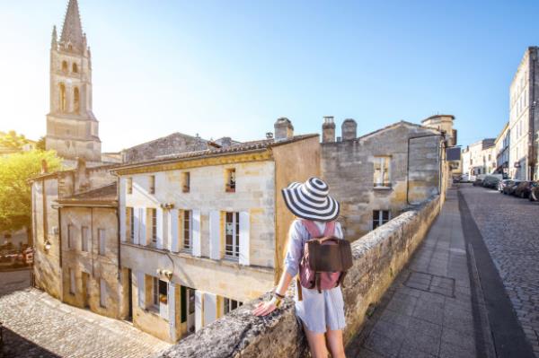 Here, you’ll feel like an extra in a French movie.