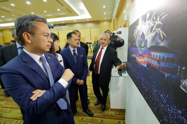 Fahmi: Communications and Digital Ministry plans to draft bill on return of ad expenditure to media organisations