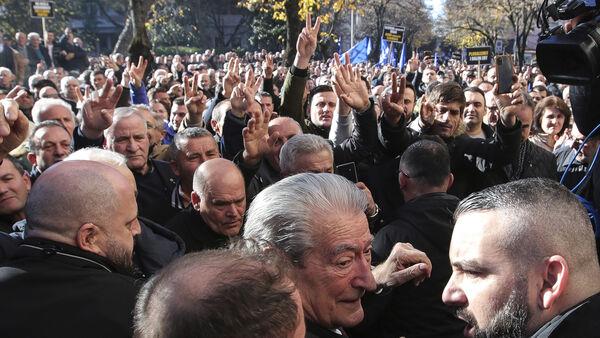 Albania’s parliament lifts legal immunity of former prime minister