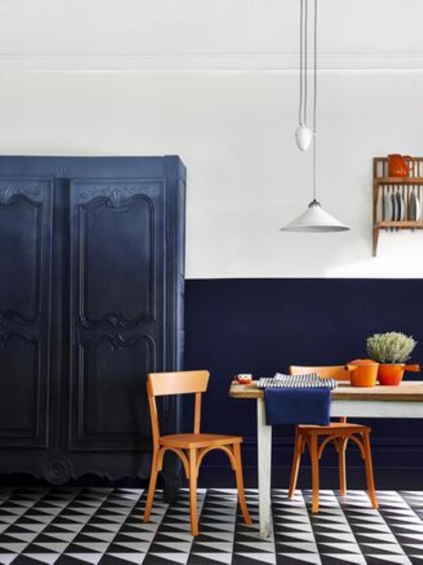 Wall Paint in Oxford Navy and Pure, Ombre armoire in Chalk Paint in Oxford Navy and Athenian Black, Chalk Paint in Barcelona Orange, Annie Sloan. Wall Paint in Oxford Navy and Pure, Ombre armoire in Chalk Paint in Oxford Navy and Athenian Black, Chalk Paint in Barcelona Orange, Annie Sloan.