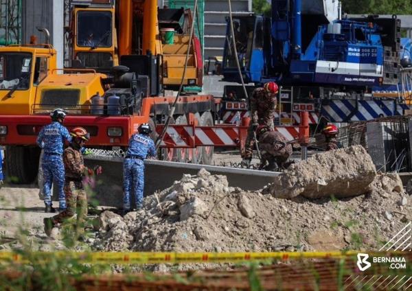 Penang warehouse collapse: Victims have no records of Socso contributions, says Sivakumar