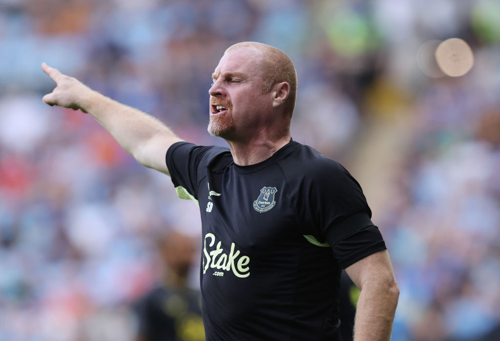 Everton boss Sean Dyche pointing with an angry expression during a friendly match against Coventry City