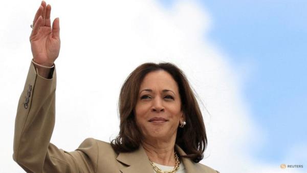 Harris races to lock up White House bid, Trump campaign pivots