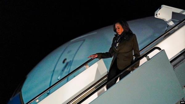 U.S. Vice President and Democratic presidential nominee Kamala Harris disembarks from Air Force Two upon arrival at Joint base Andrews, Maryland, Oct. 11, 2024.
