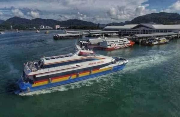 由于强风和高浪，兰卡威-瓜拉吉打航线的10条渡轮服务连续第三天取消