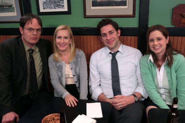 (l-r) Rainn Wilson as Dwight Schrute, Angela Kinsey as Angela Martin, John Krasinski as Jim Halpert, Jenna Fischer as Pam Beesly.