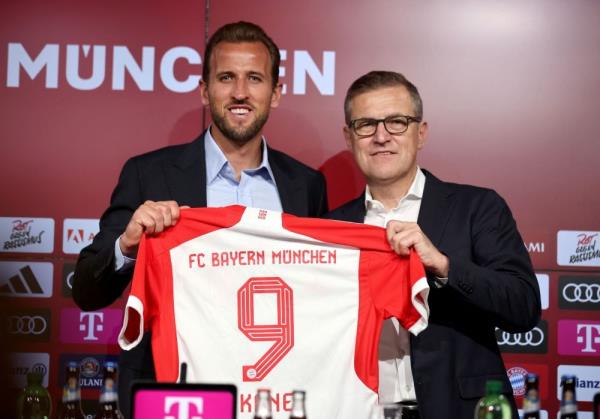 Bayern pin hopes on 'messiah' Kane as Bundesliga returns