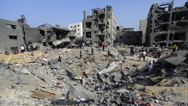 Joe Biden calls for ‘pause’ in Israel-Hamas war to get ‘prisoners’ out