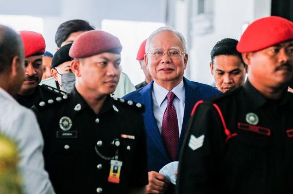 Najib fails in appeal to disqualify lawyers from Messrs Tommy Thomas to represent ex-AG