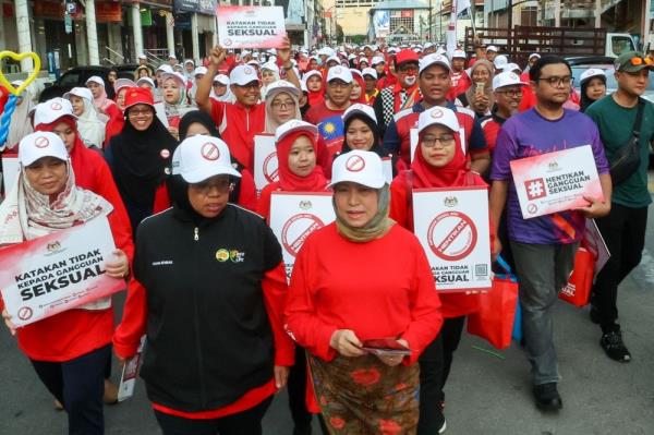 Nancy Shukri: Don’t hesitate to report sexual harassment cases 