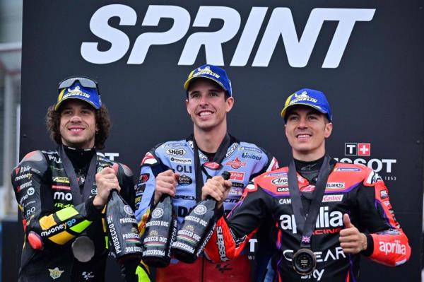 Alex Marquez lands Silverstone MotoGP sprint as big guns misfire 
