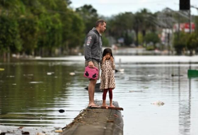 Lismore Residents Evacuate As Major Flood Warnings Issued Across NSW. 31 March 2022