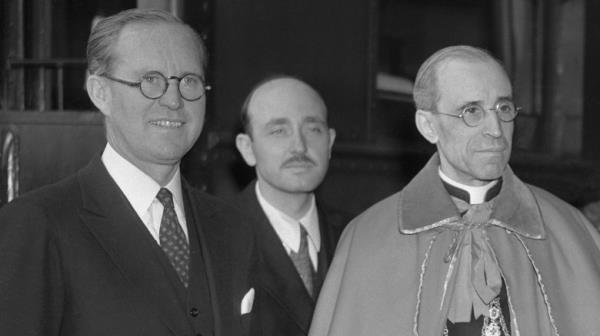 Joseph Kennedy, Pius XII unknown man