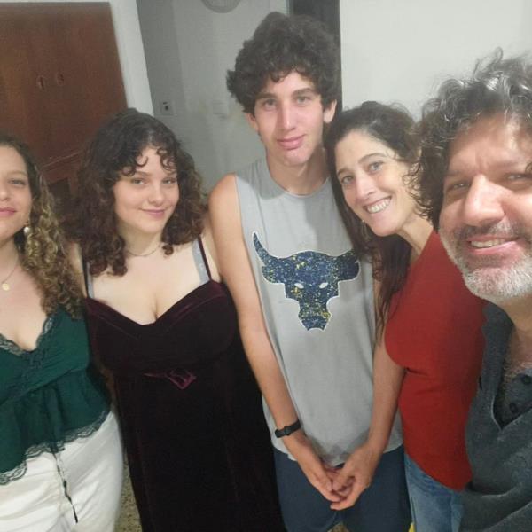 Rotem Mathias with his parents and sisters