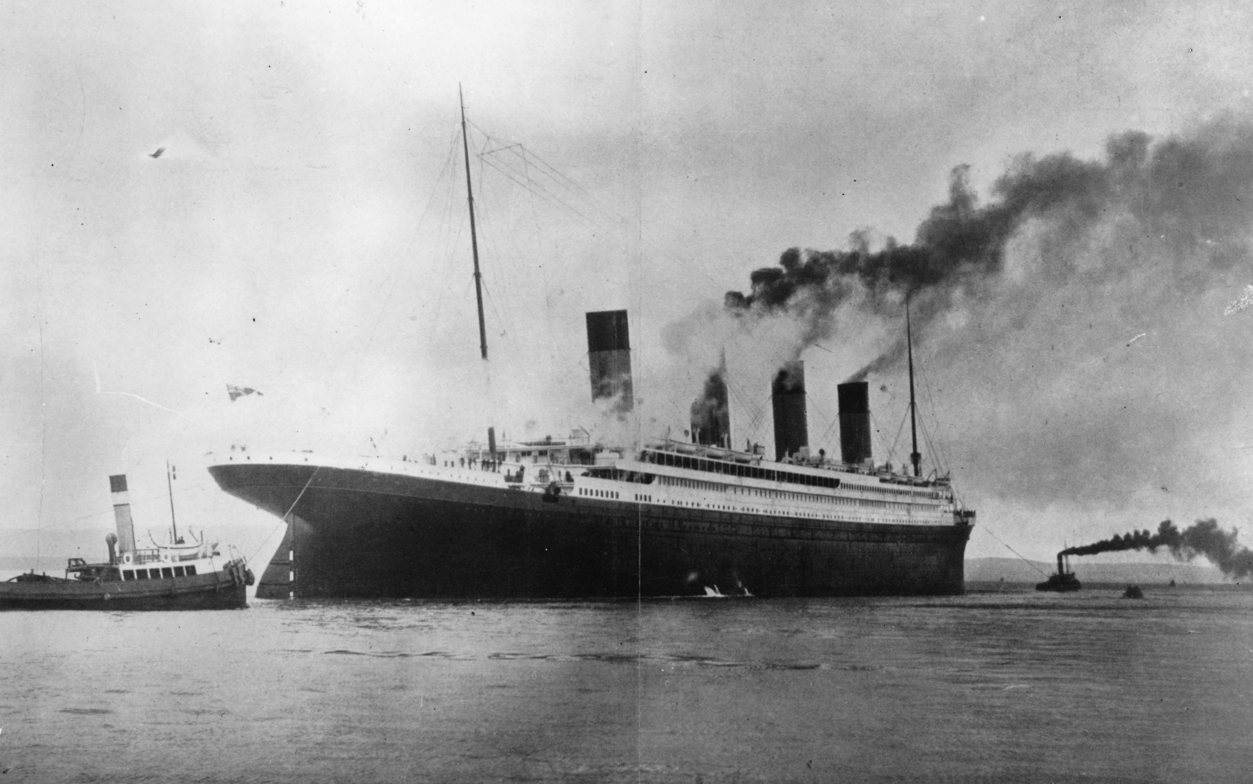 A photo of the titanic before it sank
