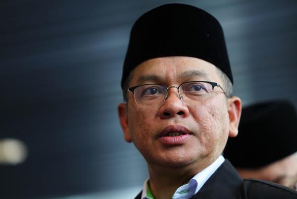 Claims Selangor religious schools ordered to close untrue, says minister
