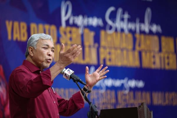 Zahid: Give unity govt parties one term to govern Kelantan, bring changes 