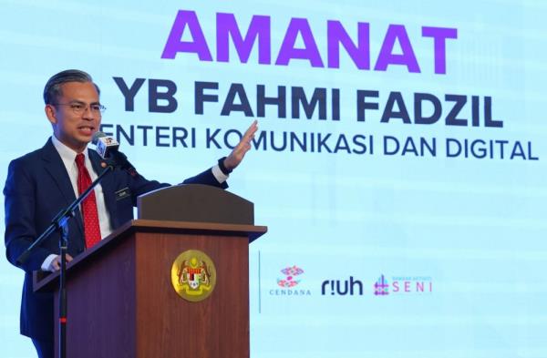 Communications Ministry to draft Music Act in two years’ time, says Fahmi