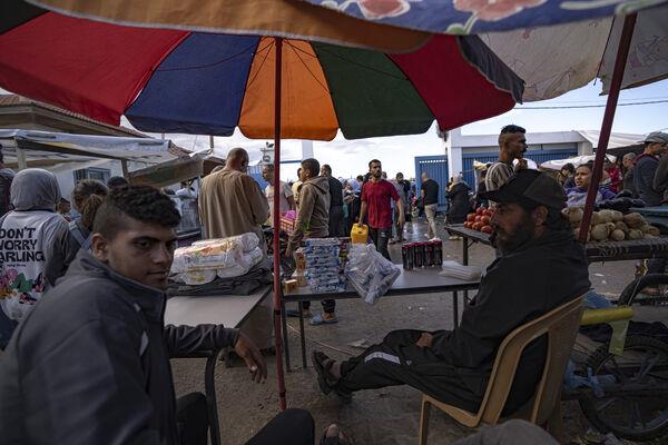 Palestinians displaced by the Israeli bombardment of the Gaza Strip are gathering at a UNDP-provided tent camp in Khan Younis, Wednesday, Nov.15, 2023. (AP Photo/Fatima Shbair) Palestinians displaced by the Israeli bombardment of the Gaza Strip are gathering at a UNDP-provided tent camp in Khan Younis, Wednesday, Nov.15, 2023. (AP Photo/Fatima Shbair)