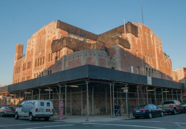 Brooklyn Waldorf School exterior.