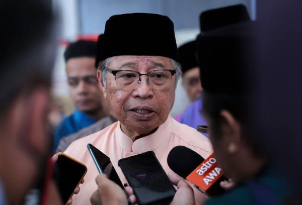 Abang Johari: Education Ministry slow in releasing funds for dilapidated schools