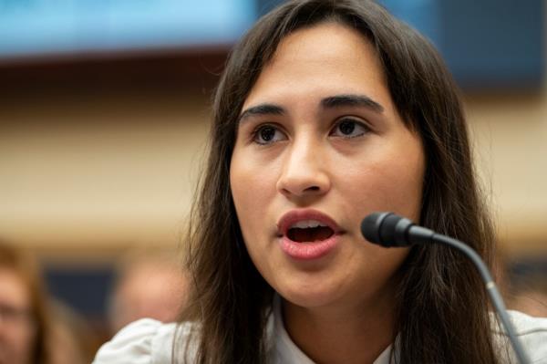 Chloe Cole testifying in congress