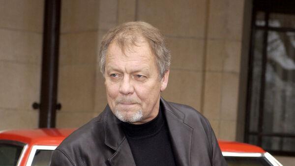 Ben Stiller leads tributes to Starsky & Hutch star David Soul after his death