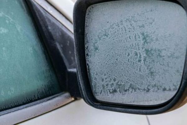 Met Éireann has forecast a week of very cold temperatures, with rain at the weekend. 