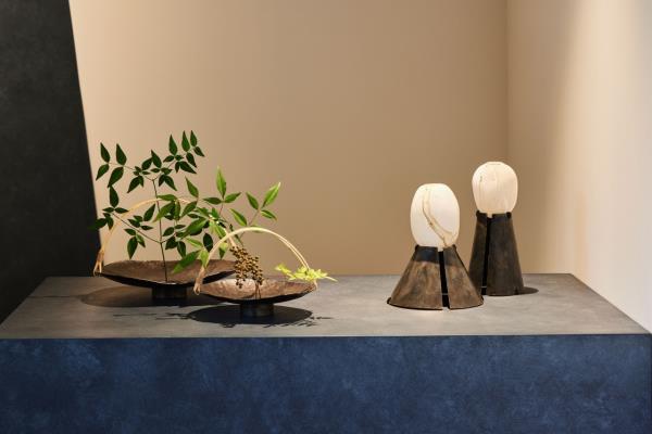 Creations by blacksmith Jeong Hyeong-goo and glass artist Park Jie-min at the Yeol Korean Heritage Preservation Society showroom (Chanel Korea)
