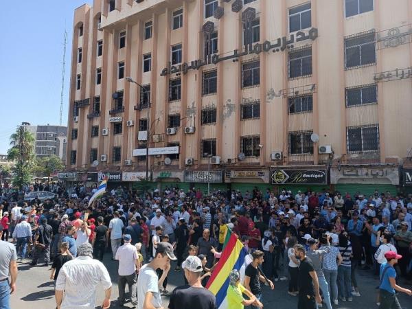 Anti-government protests spread in southern Syria