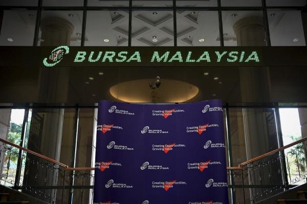 Bursa Malaysia stays higher at mid-morning