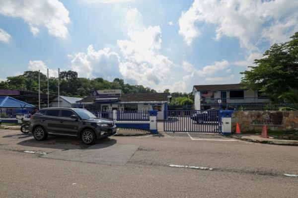 Johor man arrested for offensive Facebook post on Ulu Tiram incident after slain cop’s family lodges report 