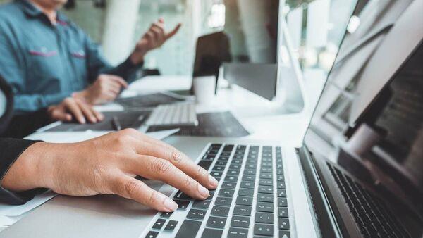 Number of tech workers falls by almost 5,000