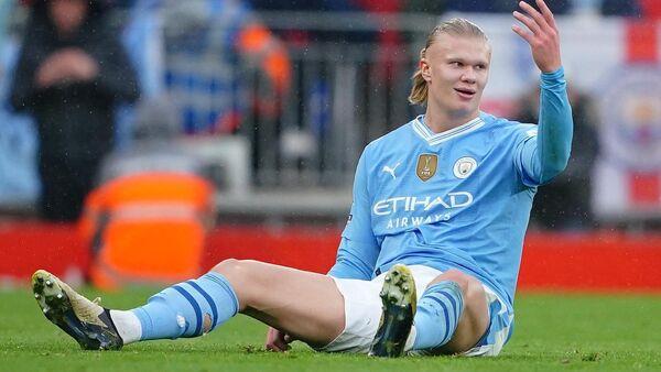 Manchester City scare as Erling Haaland limps out of training for Norway